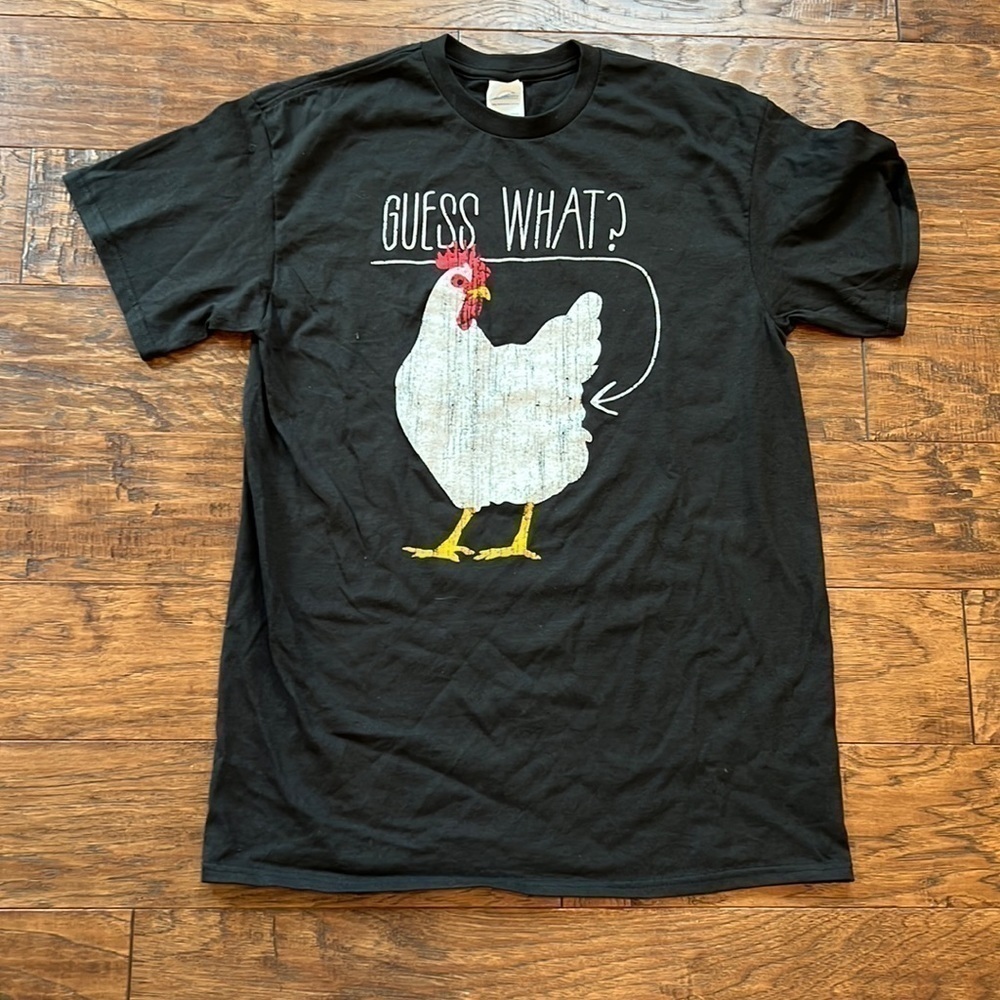 DELTA MENS "GUESS WHAT? -- CHICKEN BUTT! " TEE SIZE Medium